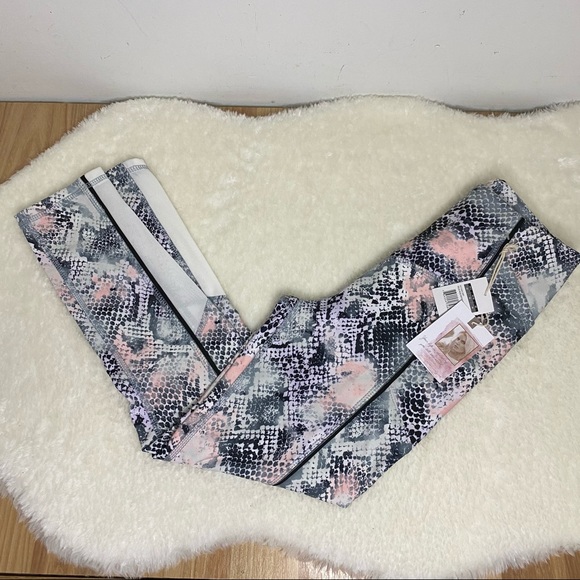 NEW Jessica Simpson Workout Running Leggings XS - Picture 12 of 13